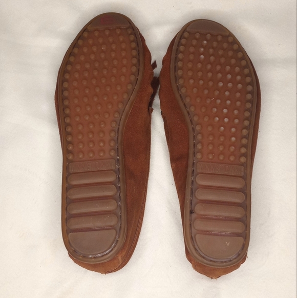 Minnetonka Suede Embroidered Toe Western Bohemian Coastal Cowgirl Boho Moccasins - Picture 9 of 9